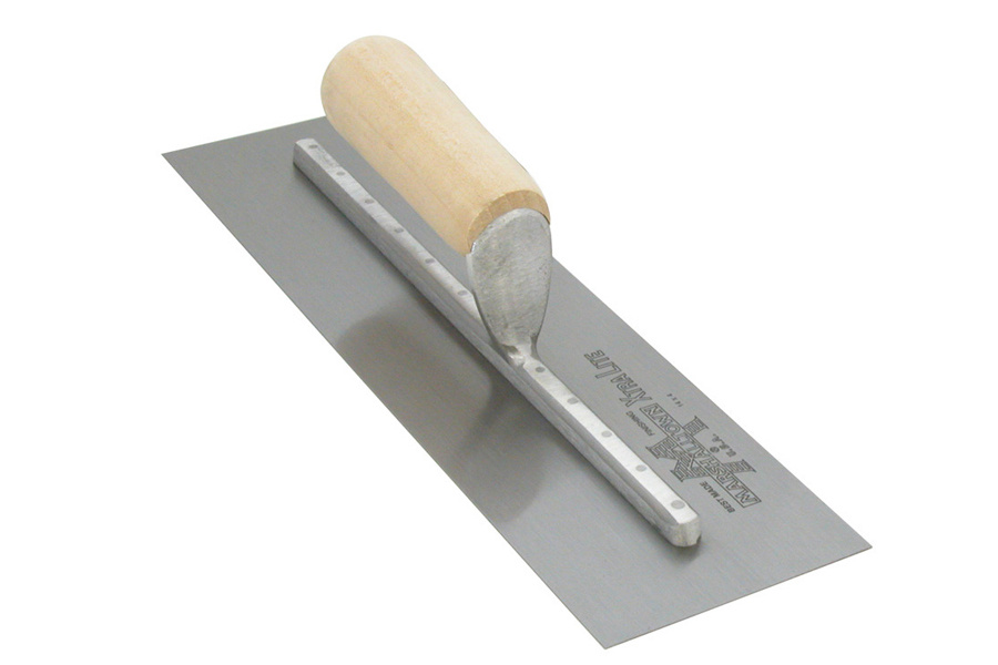 Frattazzo con punta quadra e manico di legno